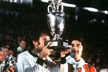 EURO 1976: Cú đá Panenka thần kỳ đưa Tiệp Khắc 'xưng bá' châu Âu