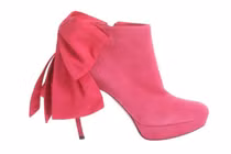 Thỏa sức lựa chọn với bộ sưu tập giày thu 2012