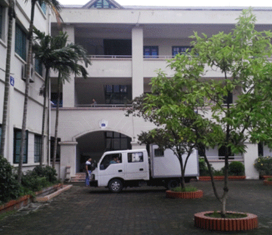 CQĐT khám xét tại trường THPT Phương Nam CQĐT khám xét tại trường THPT Phương Nam