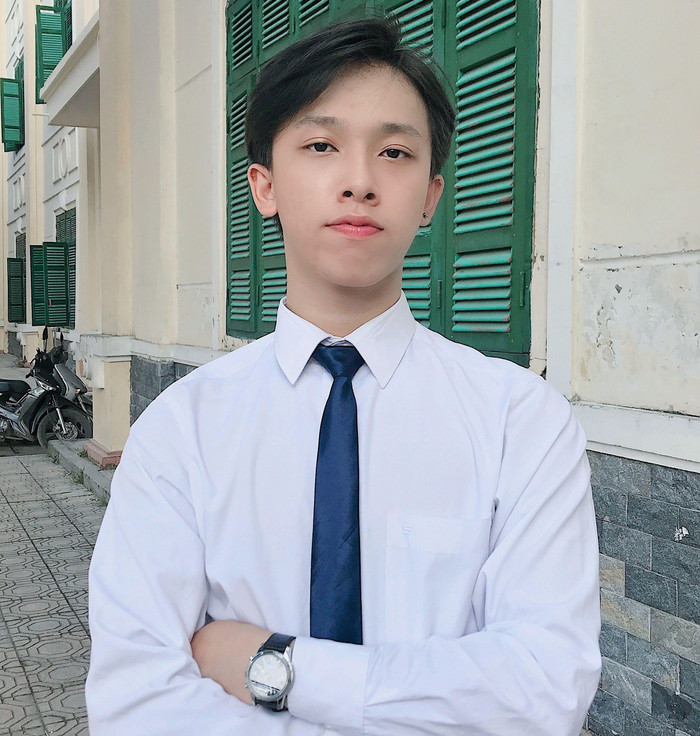 Nguyễn Anh Quân sinh viên năm cuối khoa Du lịch, Trường Đại học Mở Hà Nội. (Ảnh NVCC)