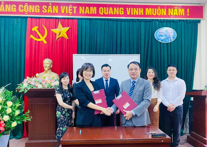 Trung tâm Hỗ trợ đào tạo và Cung ứng nhân lực, Bộ Giáo dục và Đào tạo đã ký kết Thỏa thuận hợp tác với Công ty Cổ phần Đào tạo VJM. (Ảnh C.K.A) Trung tâm Hỗ trợ đào tạo và Cung ứng nhân lực, Bộ Giáo dục và Đào tạo đã ký kết Thỏa thuận hợp tác với Công ty Cổ phần Đào tạo VJM. (Ảnh C.K.A)