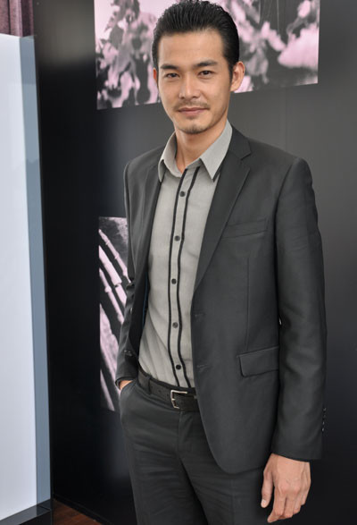 Quách Ngọc Ngoan mang đến hình ảnh một người đàn ông tự tin và lịch lãm Quách Ngọc Ngoan mang đến hình ảnh một người đàn ông tự tin và lịch lãm