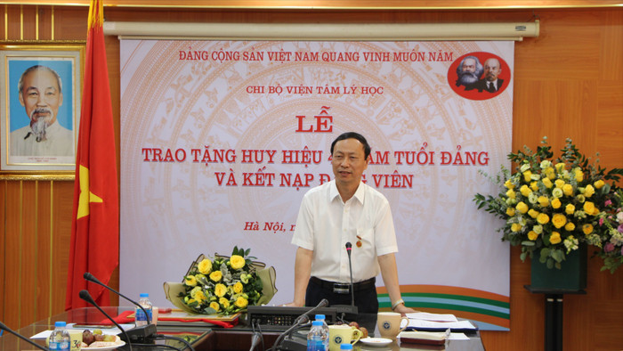 Giáo sư, Tiến sĩ Vũ Dũng – Chủ tịch Hội đồng Giáo sư ngành Tâm lý học, Chủ tịch Hội Tâm lý học Việt Nam. Ảnh: Website Viện Hàn Lâm Khoa học xã hội Việt Nam anh 6.jpg