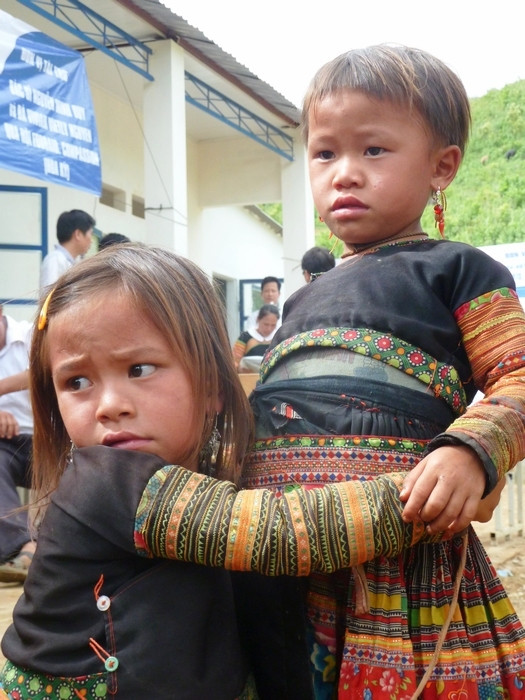 Những ánh mắt của những đứa trẻ vùng cao khiến nhiều người phải xót xa, phải trăn trở. Những ánh mắt của những đứa trẻ vùng cao khiến nhiều người phải xót xa, phải trăn trở.