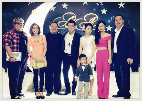 Một số nghệ sĩ thân thiết của Thanh Ngọc đến chúc mừng cô: Ưng Hoàng Phúc, ông bầu Quang Huy Một số nghệ sĩ thân thiết của Thanh Ngọc đến chúc mừng cô: Ưng Hoàng Phúc, ông bầu Quang Huy