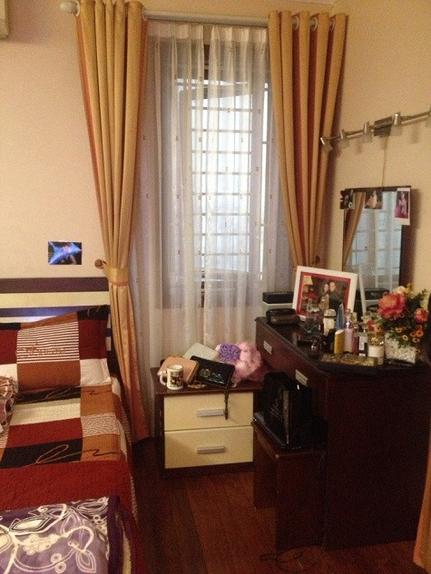 Bàn trang điểm. Bàn trang điểm.