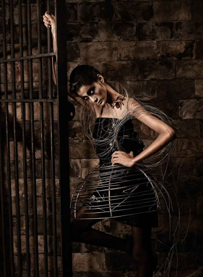 Hoàng Thùy trong bộ ảnh Tái sinh. Hoàng Thùy trong bộ ảnh Tái sinh.