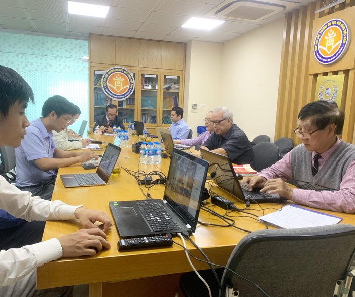 Các đại biểu đại diện cho các trường tham dự đã thảo luận sôi nổi và các ý kiến đưa ra đã được các chuyên gia giải đáp. (Ảnh C.K.A) Các đại biểu đại diện cho các trường tham dự đã thảo luận sôi nổi và các ý kiến đưa ra đã được các chuyên gia giải đáp. (Ảnh C.K.A)