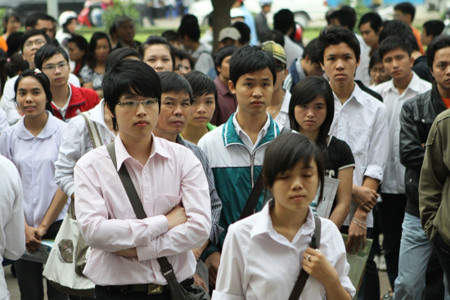 Không ít sinh viên cầm tấm bằng đỏ đại học nhưng vẫn... thất nghiệp! (ảnh minh họa nguồn internet). Không ít sinh viên cầm tấm bằng đỏ đại học nhưng vẫn... thất nghiệp! (ảnh minh họa nguồn internet).