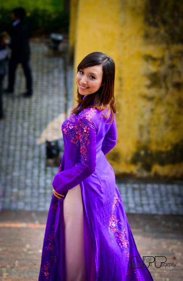 Hot girl ĐH Ngoại thương nổi tiếng xinh đẹp và đa... tài ảnh 1