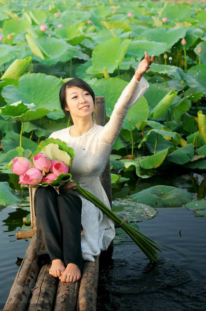 Ngưỡng mộ hơn nữa khi Miss Báo chí còn có khả năng múa bụng, khiêu vũ thể thao và đặc biệt là hùng biện bằng tiếng Anh. Phương Thanh ước mơ trở thành một biên tập viên truyền hình nổi tiếng để thỏa mãn niềm đam mê của mình.