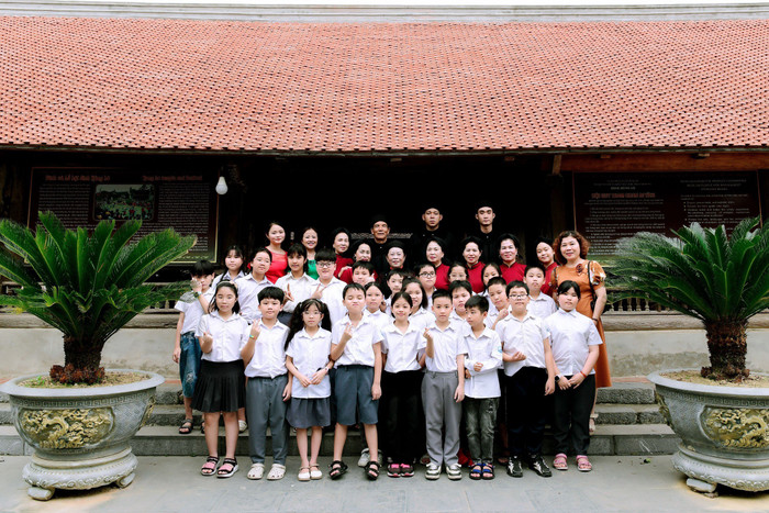 Trường Phổ thông Chất lượng cao Hùng Vương (tỉnh Phú Thọ) tổ chức các hoạt động ngoại khóa, trải nghiệm dạy – học Chương trình Giáo dục địa phương tại đền Hùng Lô (thành phố Việt Trì, tỉnh Phú Thọ). Ảnh: NVCC af6a9066d2237c7d2532.jpg