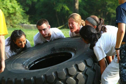 Bài học về sự đoàn kết. CHÙM ẢNH NÓNG: NỮ SINH CAO BẰNG ĐÁNH NHAU...TÓE MÁU ĐẦU CHÙM ẢNH: XEM "THIÊN TÀI SỐNG" TRÌNH DIỄN ROBOT