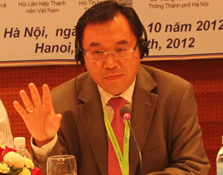 Ông Lim Een Hong.