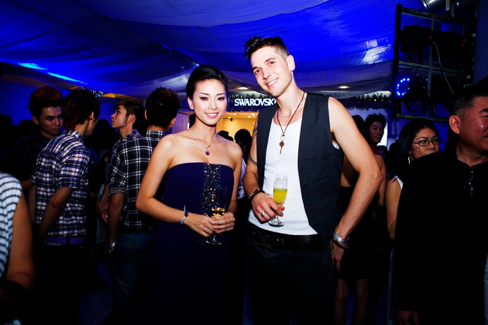 Cùng chia sẻ niềm vui với thành viên ban nhạc Rubylux