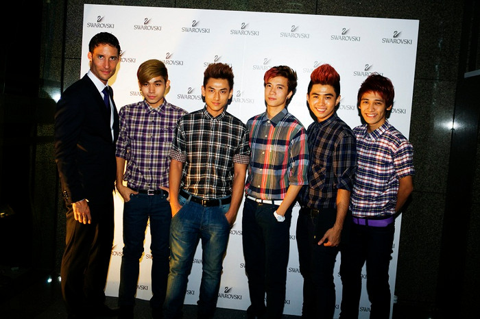 Nhóm 365 cũng có mặt cùng "cô giáo" Ngô Thanh Vân