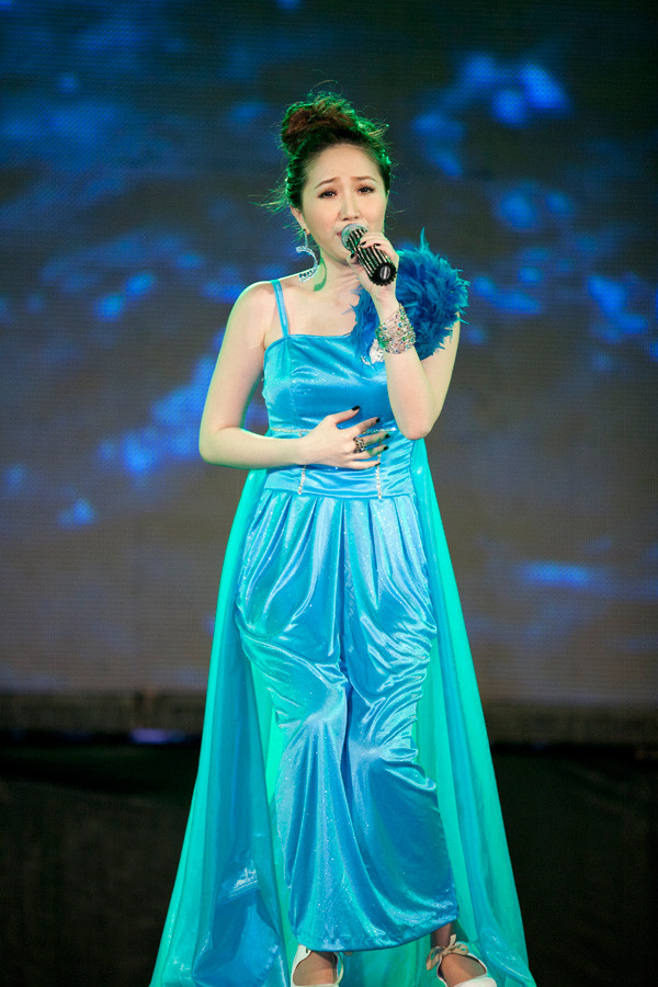 Trong chương trình, Bảo Thy cũng đã hát lại những bài hát do chính cô sáng tác trên những cảm xúc rất thật. Liên khúc Có bao giờ, Em muốn chia tay đã khiến nhiều fan nín lặng.