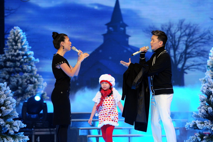 Với "Bài thánh ca buồn", Mr Đàm và Kim Thư đã mang đến cả một "mùa đông" lên sân khấu, khiến giám khảo Lê Minh Sơn nhớ mùa đông Hà Nội. Tiết mục là một trong những bài hát rất được khán giả yêu mến qua giọng hát Đàm Vĩnh Hưng. Anh đã thông minh khi chọn bài hit vào đêm cuối để lượng fan hùng hậu ủng hộ cặp đôi của mình.