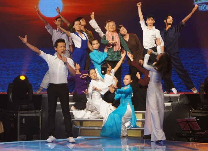 Vì thế, sau phần thi với 39 điểm của BGK, Đoan Trang - Trấn Thành đã quân bình được điểm số so với cặp Ngọc Anh - Quách Ngọc Ngoan, và có lẽ đây là bước đà để họ bứt tốc.