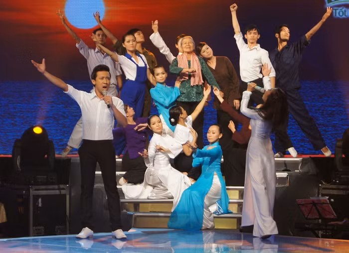 Vì thế, sau phần thi với 39 điểm của BGK, Đoan Trang - Trấn Thành đã quân bình được điểm số so với cặp Ngọc Anh - Quách Ngọc Ngoan, và có lẽ đây là bước đà để họ bứt tốc.