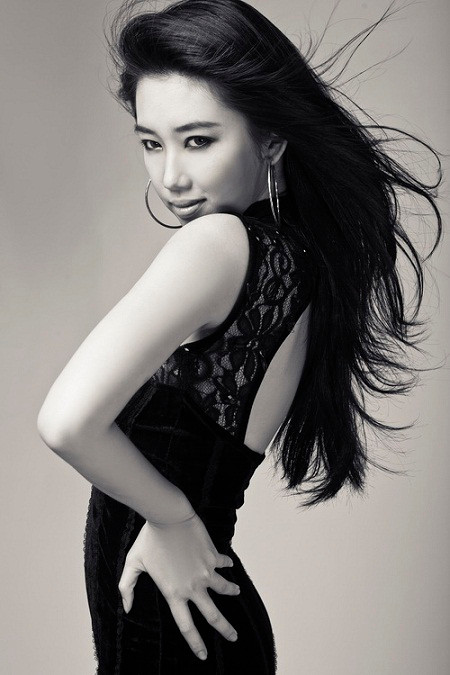 Lê Huỳnh Thúy Ngân - Á khôi 1 Nữ hoàng trang sức năm 2009 đang tham dự cuộc thi Nữ hoàng du lịch quốc tế tại Trung Quốc Lê Huỳnh Thúy Ngân - Á khôi 1 Nữ hoàng trang sức năm 2009 đang tham dự cuộc thi Nữ hoàng du lịch quốc tế tại Trung Quốc