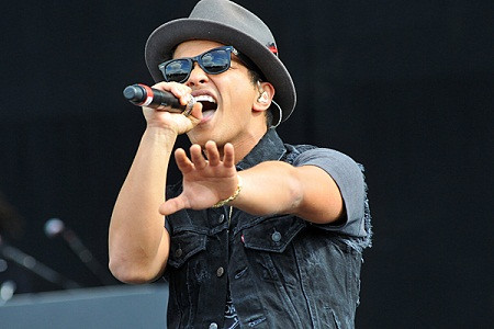 Bruno Mars... Bruno Mars