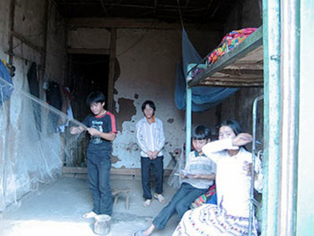 Ký túc xá nghèo nàn của học sinh miền núi. <<NỮ SINH CĐ DU LỊCH ĐẸP DỊU DÀNG TRONG NẮNG THU <<VẺ ĐẸP KIÊU SA CỦA HOT GIRL CĐ TRUYỀN HÌNH HÀ NỘI <<Á KHÔI CĐ TRUYỀN HÌNH TRỊNH THU THẢO ĐẸP RẠNG NGỜI ĐÓN TRUNG THU <<HOTGIRL CẨM TÚ ĐẸP LÃNG MẠN TRONG SẮC MÀU HOA CỎ Ký túc xá nghèo nàn của học sinh miền núi. <<NỮ SINH CĐ DU LỊCH ĐẸP DỊU DÀNG TRONG NẮNG THU <<VẺ ĐẸP KIÊU SA CỦA HOT GIRL CĐ TRUYỀN HÌNH HÀ NỘI <<Á KHÔI CĐ TRUYỀN HÌNH TRỊNH THU THẢO ĐẸP RẠNG NGỜI ĐÓN TRUNG THU <<HOTGIRL CẨM TÚ ĐẸP LÃNG MẠN TRONG SẮC MÀU HOA CỎ