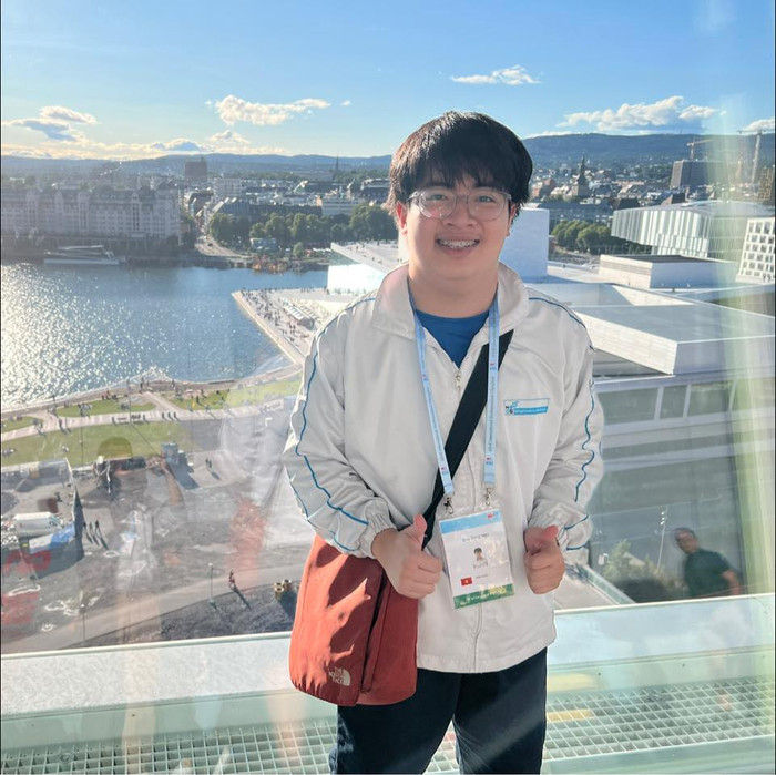 Em Ngô Quý Đăng – cựu học sinh Trường Trung học phổ thông Chuyên Khoa học Tự nhiên, Đại học Quốc gia Hà Nội. Ảnh: NVCC