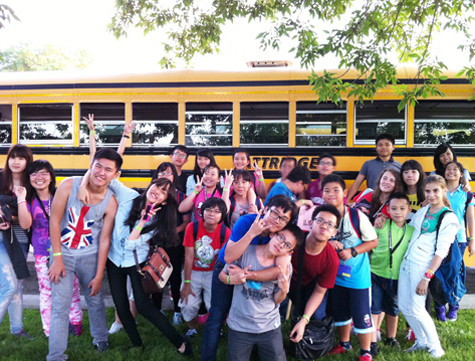Tham dự khoá du học hè cùng ILA, các em vừa trau dồi kiến thức, vừa lớn khôn hơn khi trở về. Tham dự khoá du học hè cùng ILA, các em vừa trau dồi kiến thức, vừa lớn khôn hơn khi trở về.