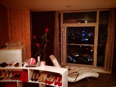 Kệ để giày của Hồng Quế