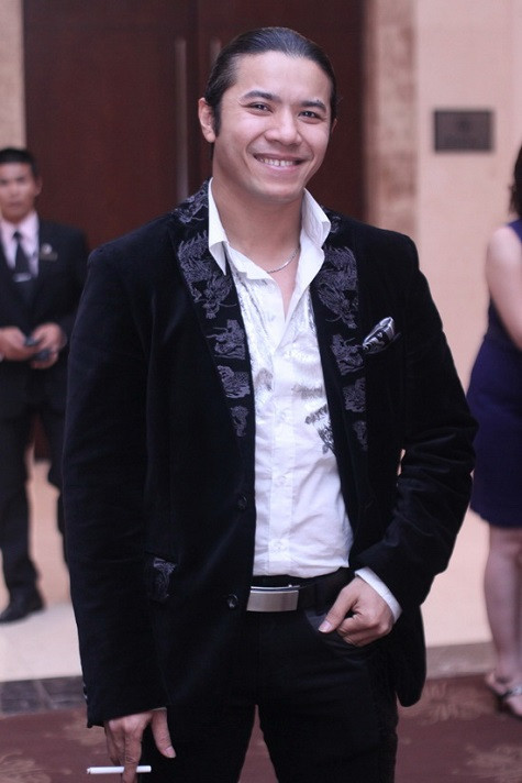 Ca sĩ Kasim Hoàng Vu Ca sĩ Kasim Hoàng Vu