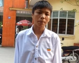 Cảm phục chàng sinh viên đi bán ve chai đỗ đại học