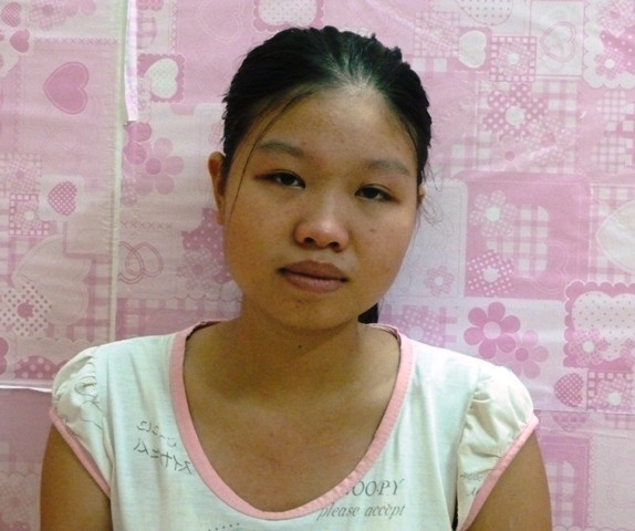 Thương mẹ, cô sinh viên xứ Thanh quyết tâm đỗ đại học, trở thành nữ doanh nhân thành đạt. Kỳ thi vừa rồi, Lê Thị Hiền đỗ cả ĐH Ngoại thương và Học viện Y học cổ truyền. Thương mẹ, cô sinh viên xứ Thanh quyết tâm đỗ đại học, trở thành nữ doanh nhân thành đạt. Kỳ thi vừa rồi, Lê Thị Hiền đỗ cả ĐH Ngoại thương và Học viện Y học cổ truyền.