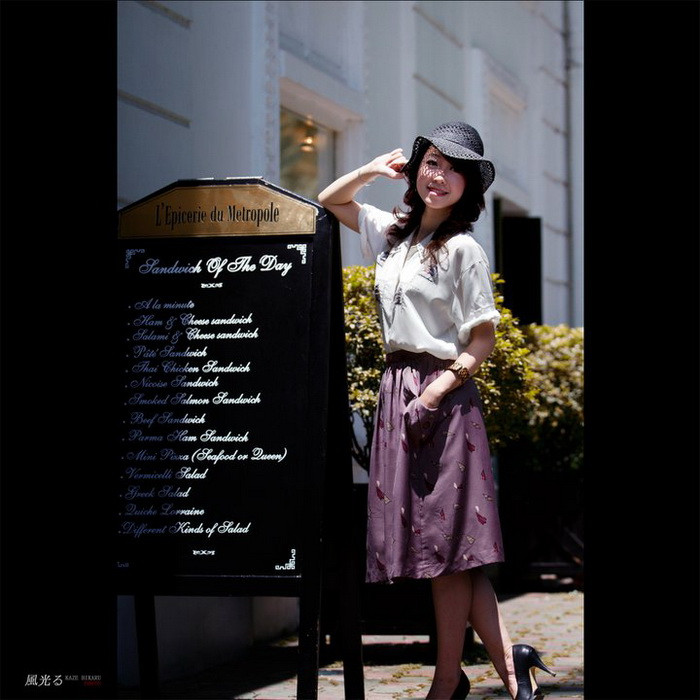 Cô phóng viên đam mê nghề báo từ khi còn nhỏ nghĩ rằng nghề báo là nghề vất vả, nguy hiểm và cần phải có niềm đam mê thực sự mới có thể theo đuổi đến cùng. Cô phóng viên đam mê nghề báo từ khi còn nhỏ nghĩ rằng nghề báo là nghề vất vả, nguy hiểm và cần phải có niềm đam mê thực sự mới có thể theo đuổi đến cùng.