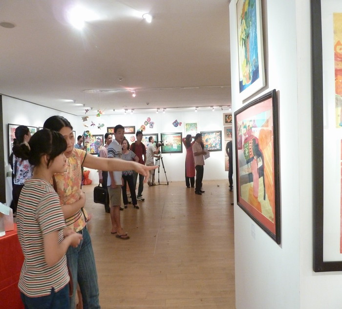 Triển lãm mở cửa từ 1/6 đến 10/6 năm 2012. Triển lãm mở cửa từ 1/6 đến 10/6 năm 2012.