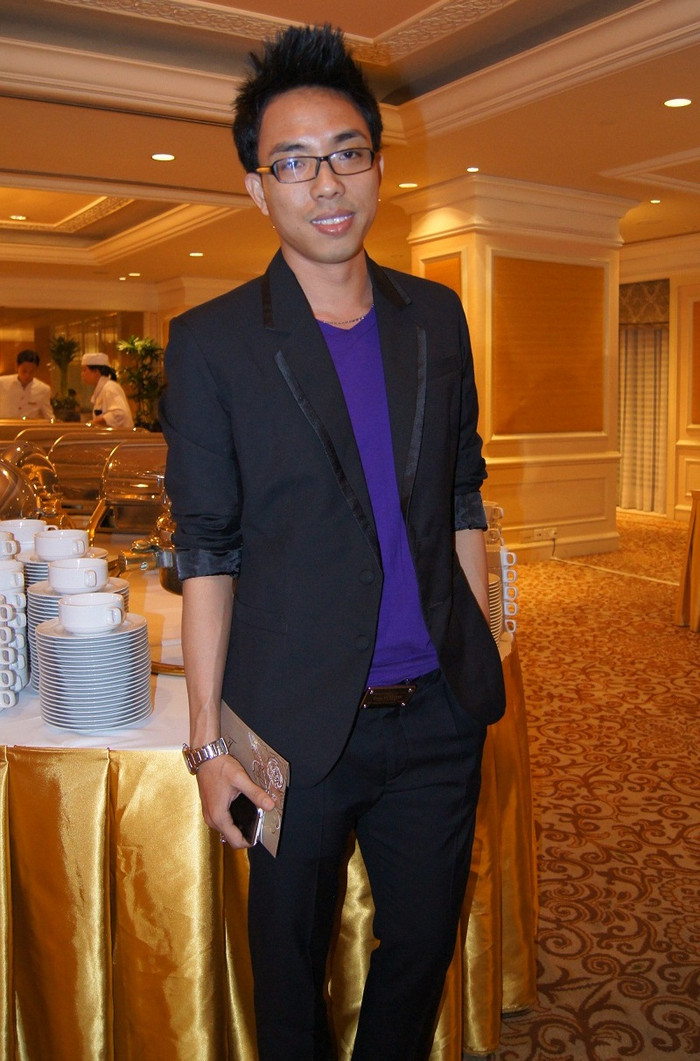 Nhạc sĩ Nguyễn Hồng Thuận cũng rất thích thú với album đặc biệt của Phan Đinh Tùng