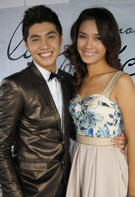 Siêu mẫu Ái Phương cũng đang chuẩn bị ca khúc cho con đường ca hát sắp tới của cô Siêu mẫu Ái Phương cũng đang chuẩn bị ca khúc cho con đường ca hát sắp tới của cô