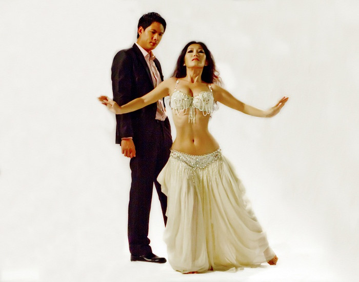 Bình Minh sẽ xuất hiện với vai diễn thú vị cùng Kim Phượng trong bộ phim "Vũ điệu đường cong" sẽ lên sóng tháng 1/2012