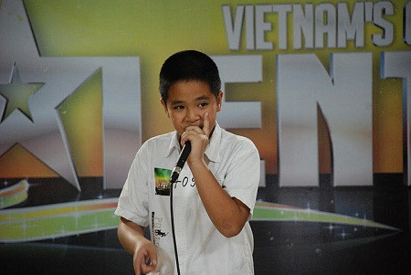 Khả năng beatbox của em Nguyễn Hồng Đức điêu luyện Khả năng beatbox của em Nguyễn Hồng Đức điêu luyện