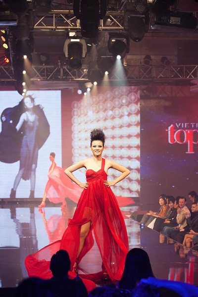 Giải thưởng "khủng" của Vietnam’s Next Top Model 2011 ảnh 1 Giải thưởng "khủng" của Vietnam’s Next Top Model 2011 ảnh 1