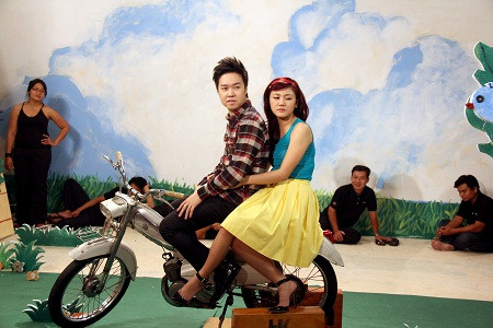 Một MV như hoạt hình khiến cho cặp đôi Lê Hiếu - Văn Mai Hương càng dễ thương Một MV như hoạt hình khiến cho cặp đôi Lê Hiếu - Văn Mai Hương càng dễ thương