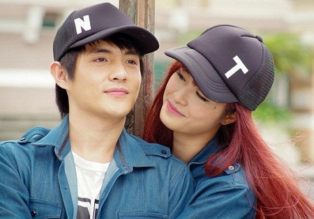 Hình ảnh dễ thương của cặp đôi Đông Nhi và Ông Cao Thắng Hình ảnh dễ thương của cặp đôi Đông Nhi và Ông Cao Thắng