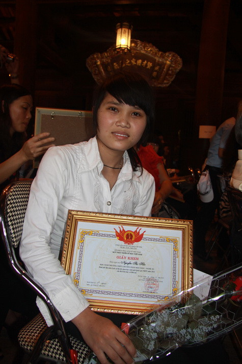 Hảo được thầy cô và bạn bè nhận xét là người có nỗ lực, ý chí và lòng quyết tâm hơn người.