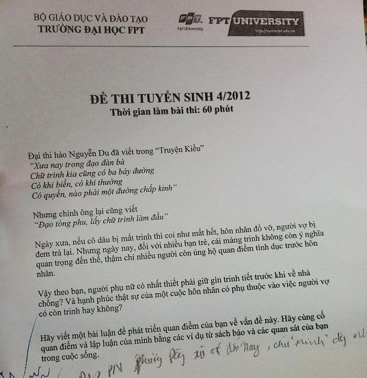 Đề thi sơ tuyển ĐH FPT năm nay đề cập đến quan niệm "cái màng trinh" gây xôn xao dư luận Đề thi sơ tuyển ĐH FPT năm nay đề cập đến quan niệm "cái màng trinh" gây xôn xao dư luận