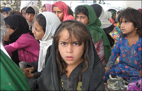 Các nữ sinh tại Afghanistan(Nguồn ảnh:BBC) Các nữ sinh tại Afghanistan(Nguồn ảnh:BBC)