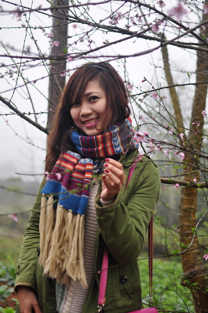 Ngọc Trâm e ấp, duyên dáng bên sắc đào nở muộn. Chuyến đi Cao Bằng đã giúp tâm có nhiều trải nghiệm và thêm yêu đất nước. Ngọc Trâm e ấp, duyên dáng bên sắc đào nở muộn. Chuyến đi Cao Bằng đã giúp tâm có nhiều trải nghiệm và thêm yêu đất nước.