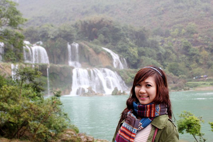 Sinh năm 1990, Lê Ngọc Trâm đang học năm thứ 4, khoa Kế Toán, ĐH Kinh doanh và Công nghệ. Cô gái đến từ Thanh Hóa có đam mê trở thành một người hoạt động trong lĩnh vực truyền thông tổ chức sự kiện. Cô nữ sinh xinh đẹp này còn ấp ủ ước mơ mở một công ty truyền thông. Sinh năm 1990, Lê Ngọc Trâm đang học năm thứ 4, khoa Kế Toán, ĐH Kinh doanh và Công nghệ. Cô gái đến từ Thanh Hóa có đam mê trở thành một người hoạt động trong lĩnh vực truyền thông tổ chức sự kiện. Cô nữ sinh xinh đẹp này còn ấp ủ ước mơ mở một công ty truyền thông.