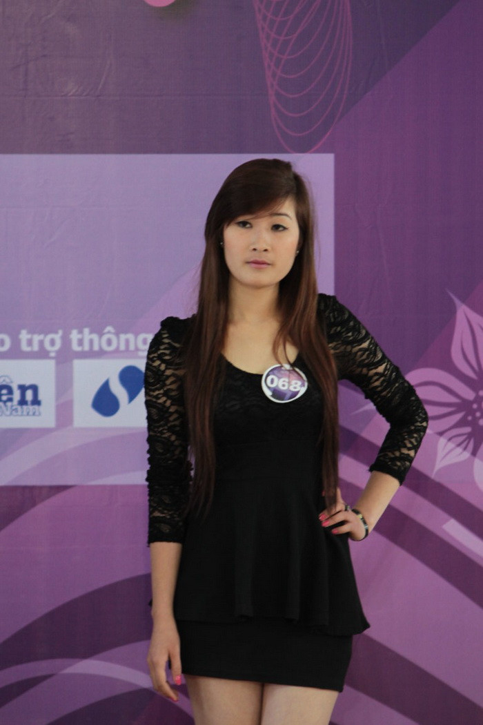 Đặng Thị Hiền Ngày sinh: 25-07-1993 Nơi sinh: Phường Phú Lương, Hà Đông, Hà Nội Lớp: K5 Quản lý văn hóa, ĐH Sư phạm Nghệ thuật Trung ương Đặng Thị Hiền Ngày sinh: 25-07-1993 Nơi sinh: Phường Phú Lương, Hà Đông, Hà Nội Lớp: K5 Quản lý văn hóa, ĐH Sư phạm Nghệ thuật Trung ương