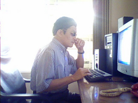 Chủ tịch hội người mù quận Cầu Giấy, Nguyễn Văn Hội nếu ra ý tưởng đó là "hội không chỉ biết nhận sự giúp đỡ của cộng đồng mà cũng nên biết chia sẻ". Chủ tịch hội người mù quận Cầu Giấy, Nguyễn Văn Hội nếu ra ý tưởng đó là "hội không chỉ biết nhận sự giúp đỡ của cộng đồng mà cũng nên biết chia sẻ".