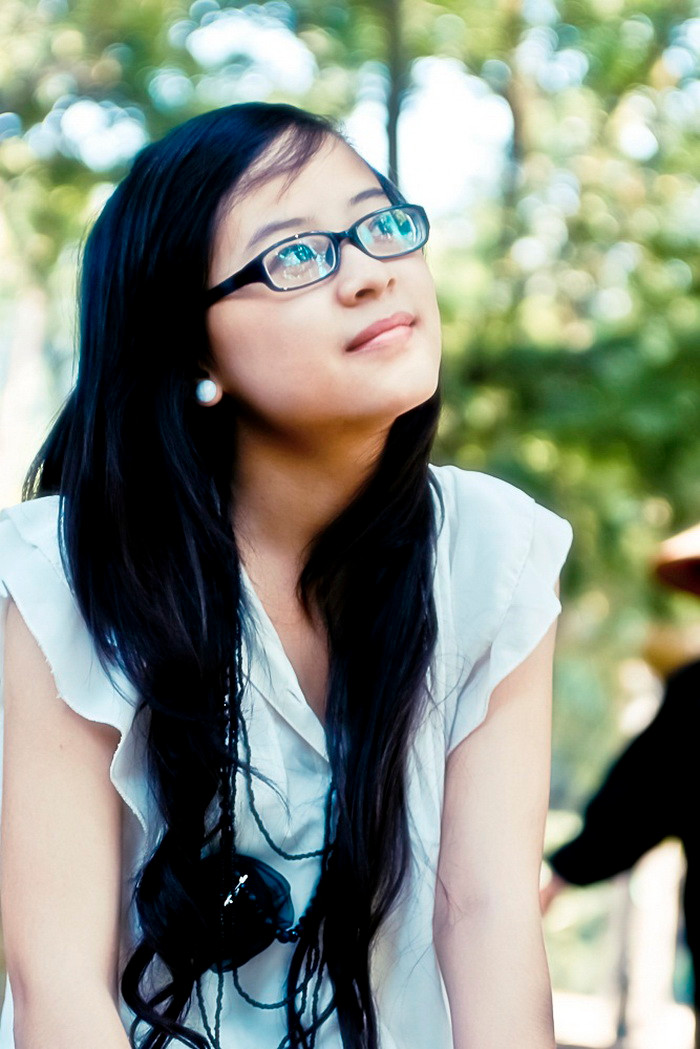 Hoài Anh từng học chuyên Toán, trường THPT Chuyên Phan Bội Châu (TP Vinh, Nghệ An). Hoài Anh thích học các môn tính toán bởi cô có khả năng tư duy khá nhanh nhạy. Ba năm cấp III, Hoài Anh đạt giải 3 học sinh giỏi tỉnh môn Toán. Hoài Anh bật mí còn có khả năng giảng dạy, truyền đạt kinh nghiệm cho người khác. Hoài Anh từng học chuyên Toán, trường THPT Chuyên Phan Bội Châu (TP Vinh, Nghệ An). Hoài Anh thích học các môn tính toán bởi cô có khả năng tư duy khá nhanh nhạy. Ba năm cấp III, Hoài Anh đạt giải 3 học sinh giỏi tỉnh môn Toán. Hoài Anh bật mí còn có khả năng giảng dạy, truyền đạt kinh nghiệm cho người khác.